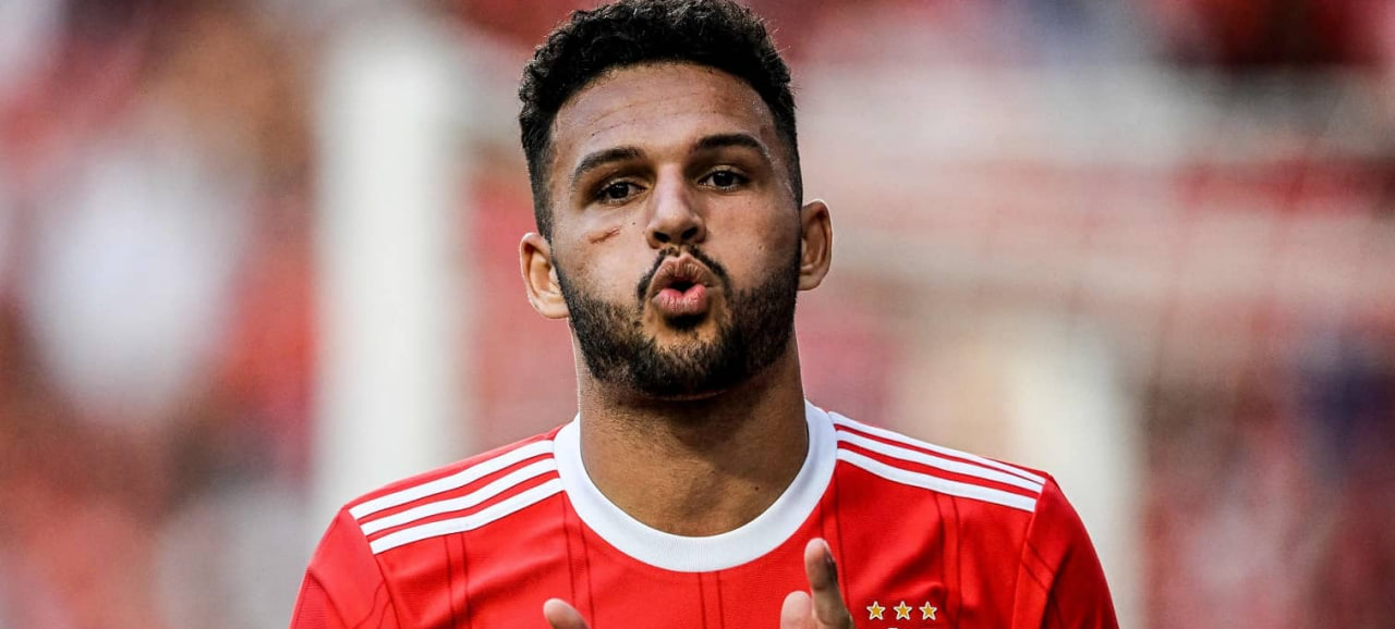 Gonçalo Ramos: Uma estrela em ascensão pronta para brilhar no Paris Saint-Germain