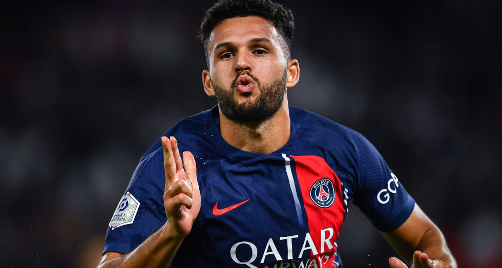 PSG mira Osimhen e Ramos para fortalecer ataque após eliminação da Liga dos Campeões
