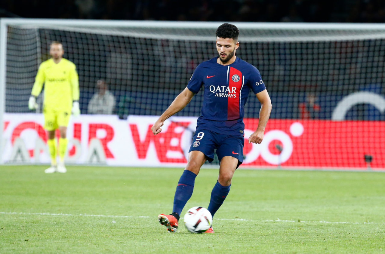 PSG mira jovem atacante Gonçalo Ramos em meio a crescente interesse